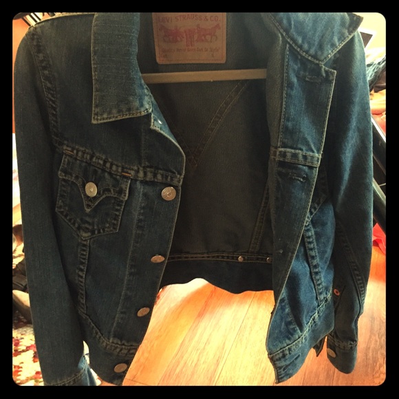 Levi jean jacket small