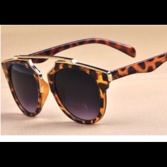 Accessories - Sunglasses