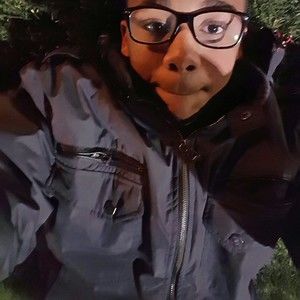 Meet your Posher, Tray