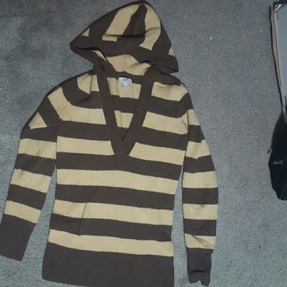 Striped hooded sweater