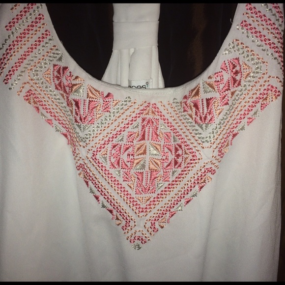 Maurice's White Chiffon Embellished Tank💕 - Picture 2 of 3