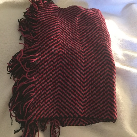 New Missoni Wool Contrast ChevronFringe Scarf