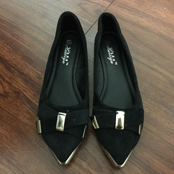 ❌SOLD❌ Black Pointed Toe Suede Flats