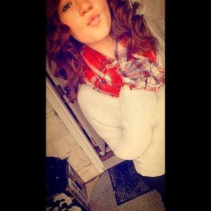 Meet your Posher, Celia