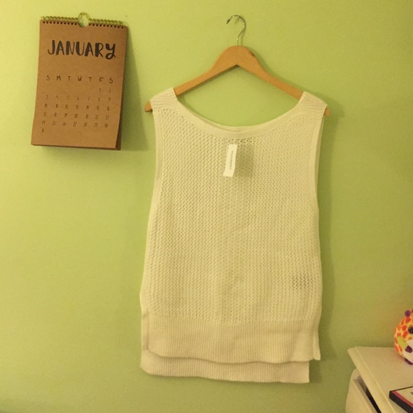New Banana Republic white sweater