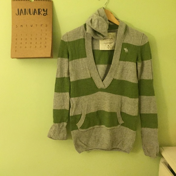 Abercrombie sweater