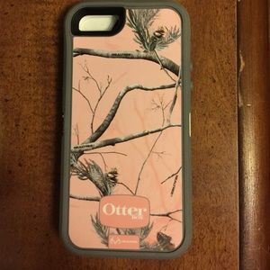 RealTree pink, white and gray Otterbox