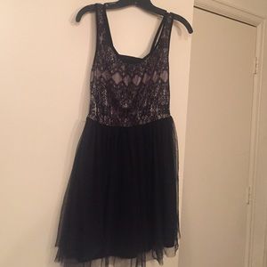 The Perfect "Go To" Dress