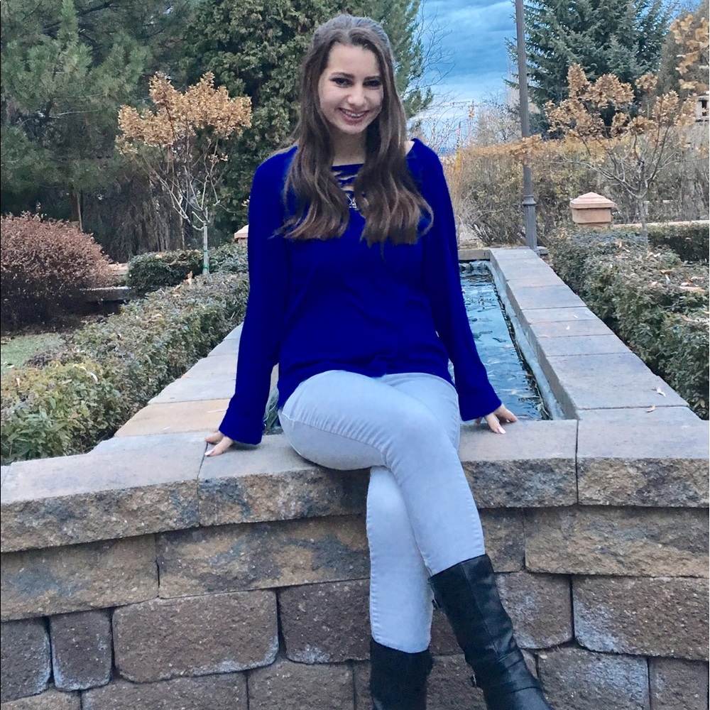 Meet your Posher, Britni