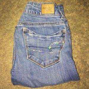 American eagle medium wash boot cut jeans. size 00