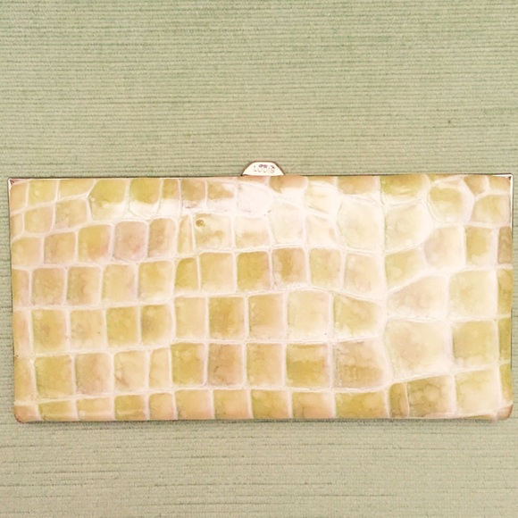 Green Lodis Wallet