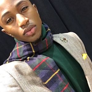 Meet your Posher, Brodrick