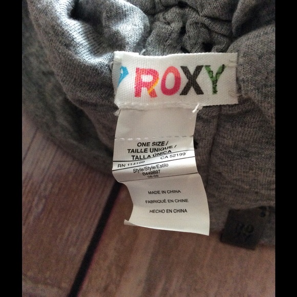 Roxy- Beanie- Worn Once- ❌ for Steph - Picture 3 of 3