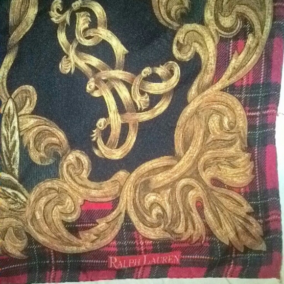 Scarf - Picture 4 of 4