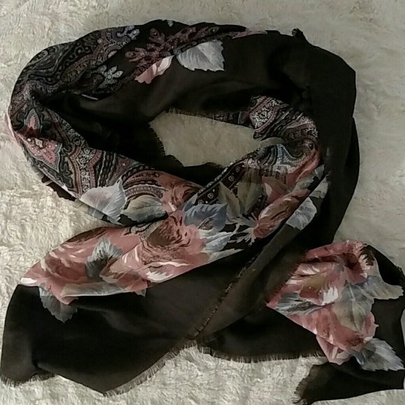 Flower and paisley scarf