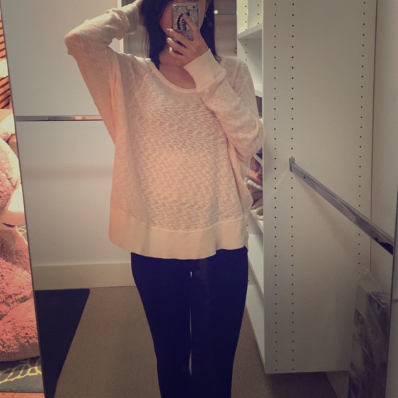 sweater - Picture 1 of 4