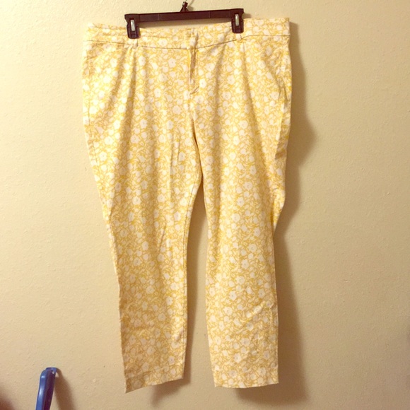 Old Navy Pixie Pant