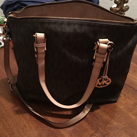 Authentic Michael Kors purse