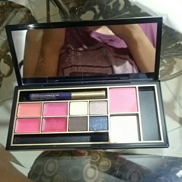 ESTEE LAUDER color palette
