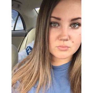 Meet your Posher, Casey