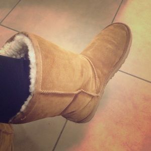 Lamo boots