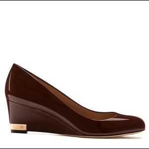 🎉SALE🎉 Tory Burch Astoria Wedge in Borscht