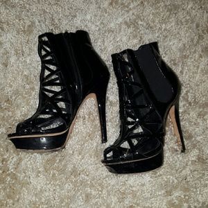 Black bebe booties