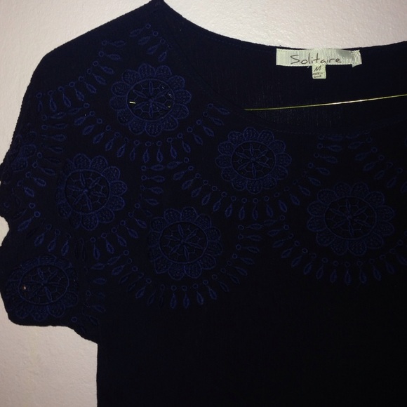 Blue flower detail top