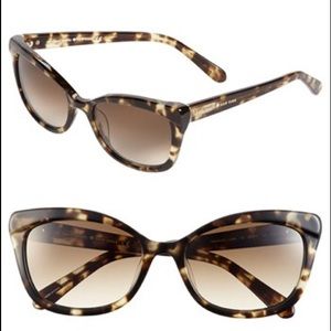 🎉SALE🎉 Kate Spade Amara sunglasses with case
