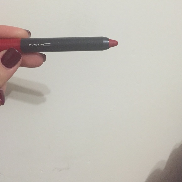 Brand new authentic mac velvetease lip pencil