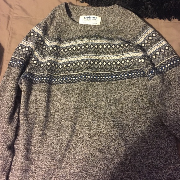 Men's sweater