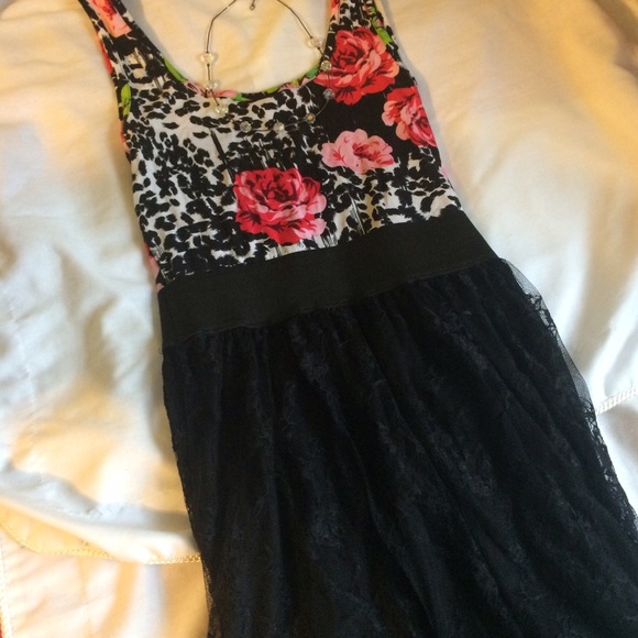 💐 Floral print and lace dress 🎀