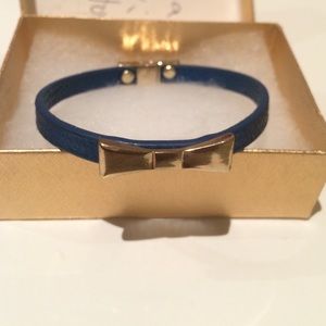Gold Bow Bracelet with Metal Clasp