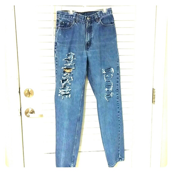 Distressed levis