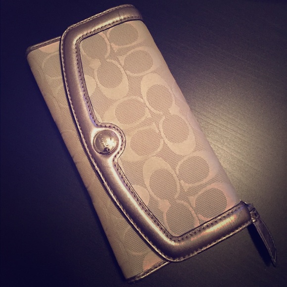 Grey with silver trim Coach Wallet!
