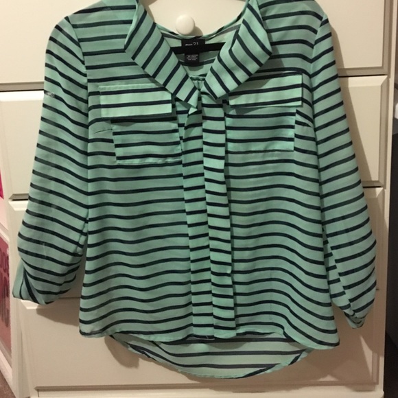 Cute blouse