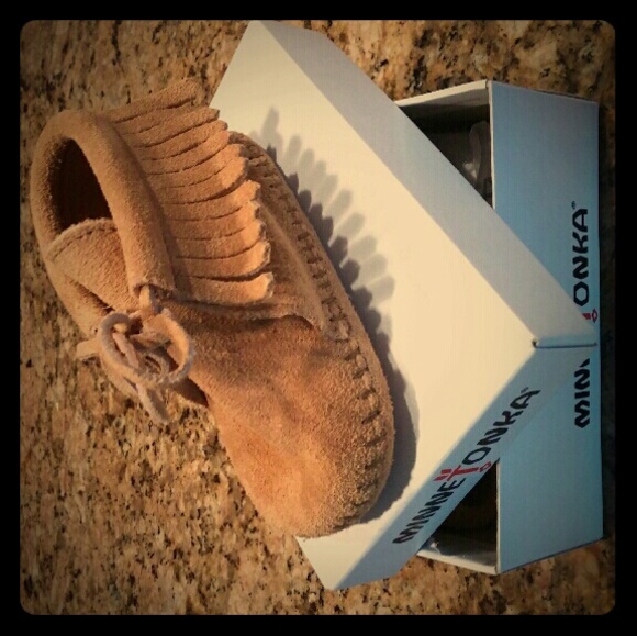 Brand new Unisex moccasin