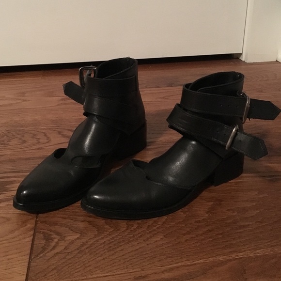 Perfect condition topshop booties