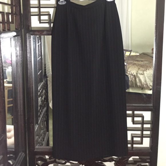 Women's black and white pin strip long shirt