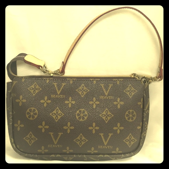 Vinyl Clutch Wristlet - Picture 1 of 4