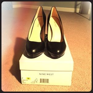 💟Weekend Sale💟Nine West black leather heels