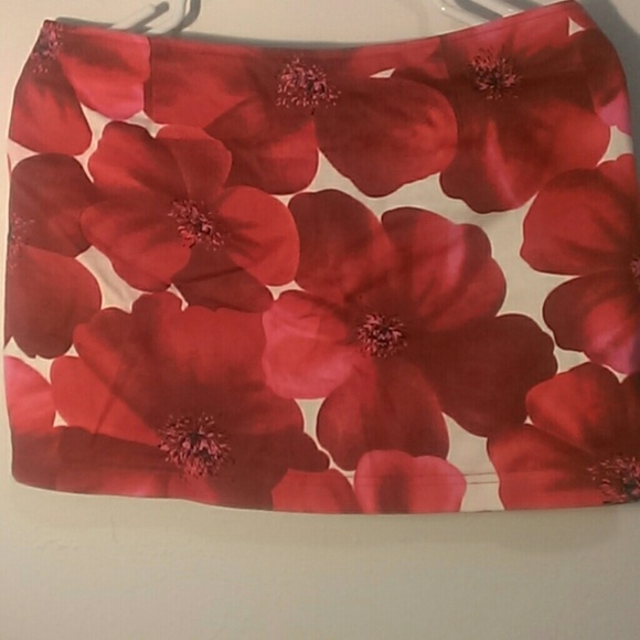 guess Dresses & Skirts - Mini skirt