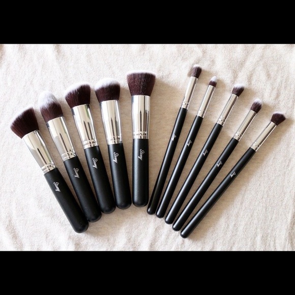 Stenny Cosmetics 10pcs kabuki& precision brush set