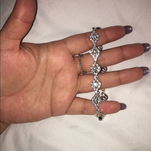 Thin diamond bracelet👸🏻