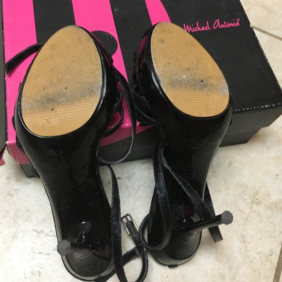 Black Shani Michael Antonio Pumps Size 8 - Picture 3 of 3