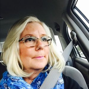 Meet your Posher, Karin