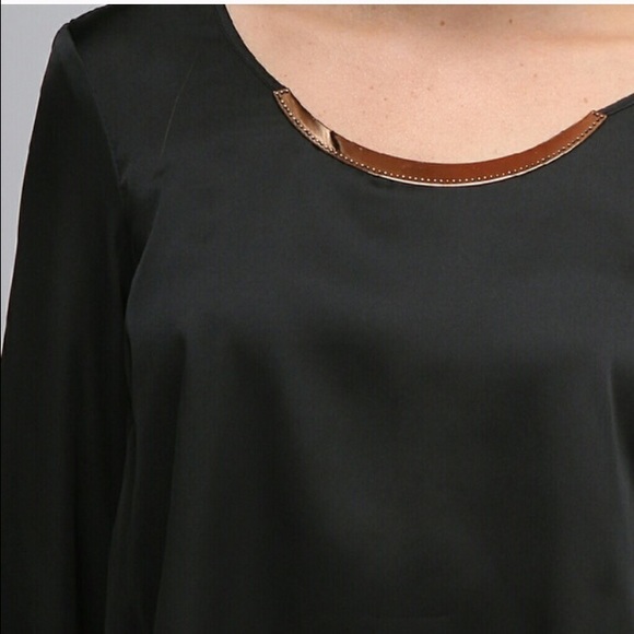 🌚Draped Back Top🌚 - Picture 3 of 4