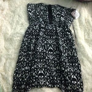 NEW VOLCOM DRESS WITH TAGS