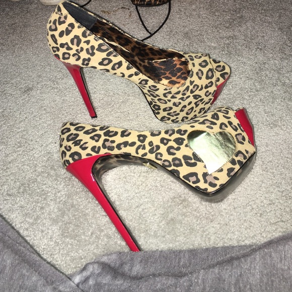 Cheetah print Betsey Johnson Heels