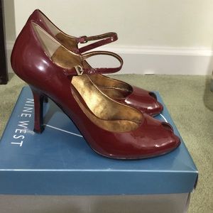 Women's Nine shoes Dark Red patent leather 7 1/2